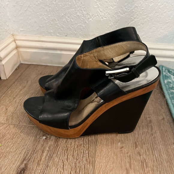 Michael Kors wedges Size 8.5 - Picture 3 of 6